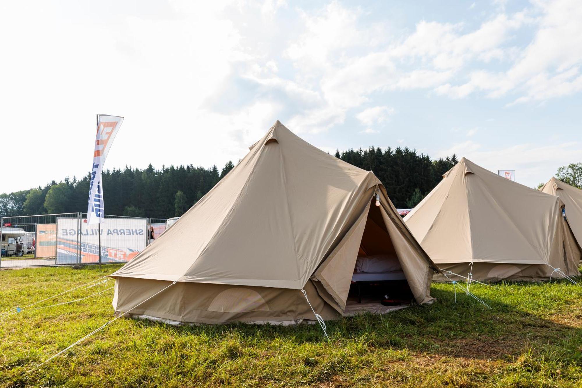 Hotel Racingtours Racecamp - Spielberg à Spielberg Bei Knittelfeld Chambre photo
